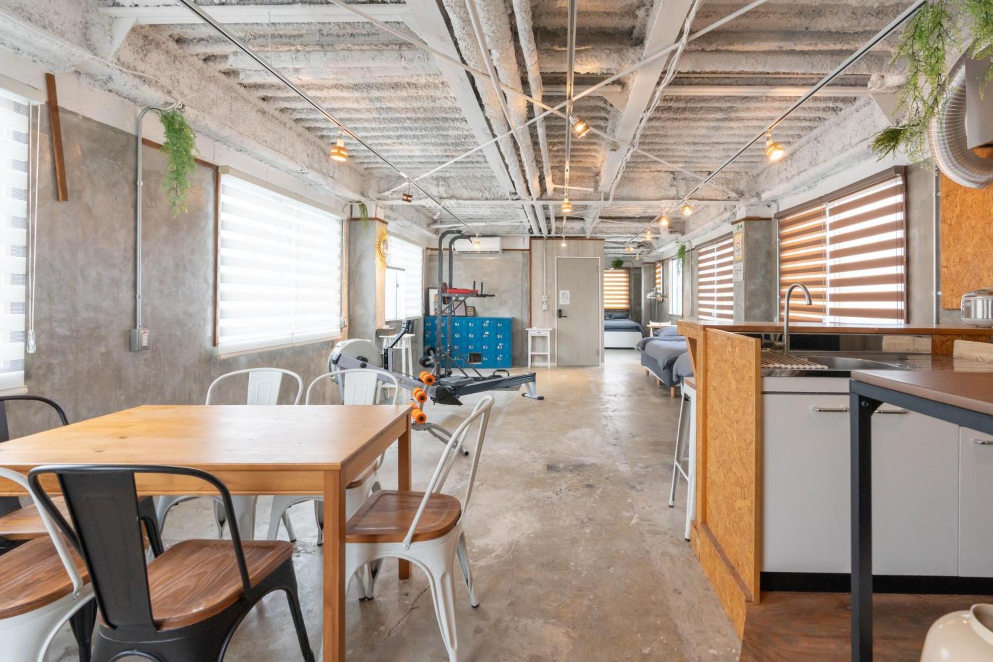 Aparthotel U.House à Ōsaka Extérieur photo